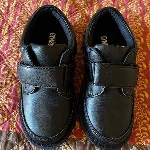 Boys dress shoe